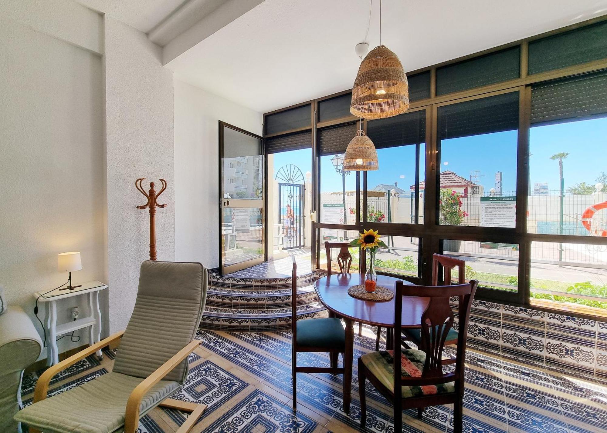 Tinoko Apartament In La Carihuela Beach トレモリノス エクステリア 写真