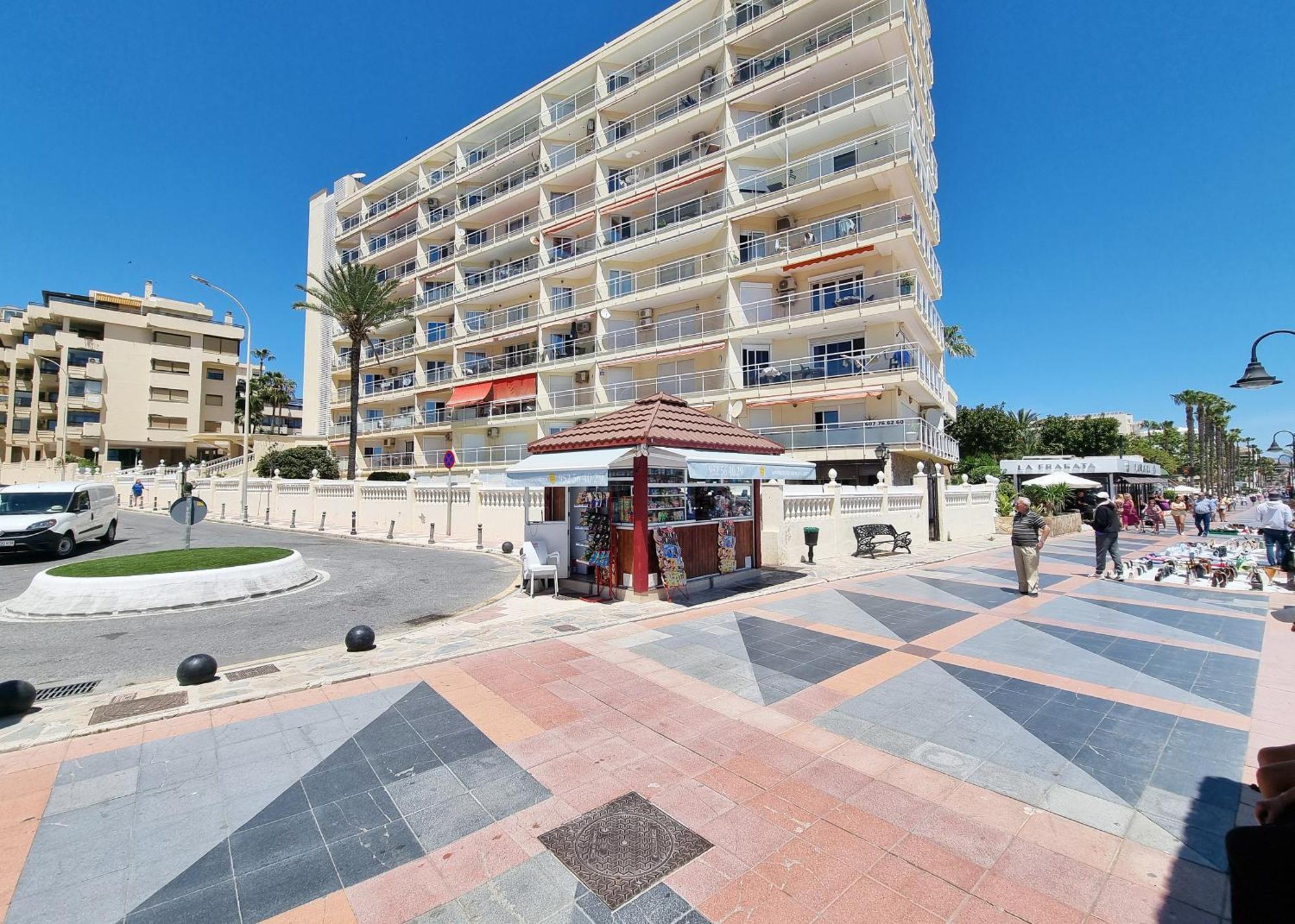 Tinoko Apartament In La Carihuela Beach トレモリノス エクステリア 写真