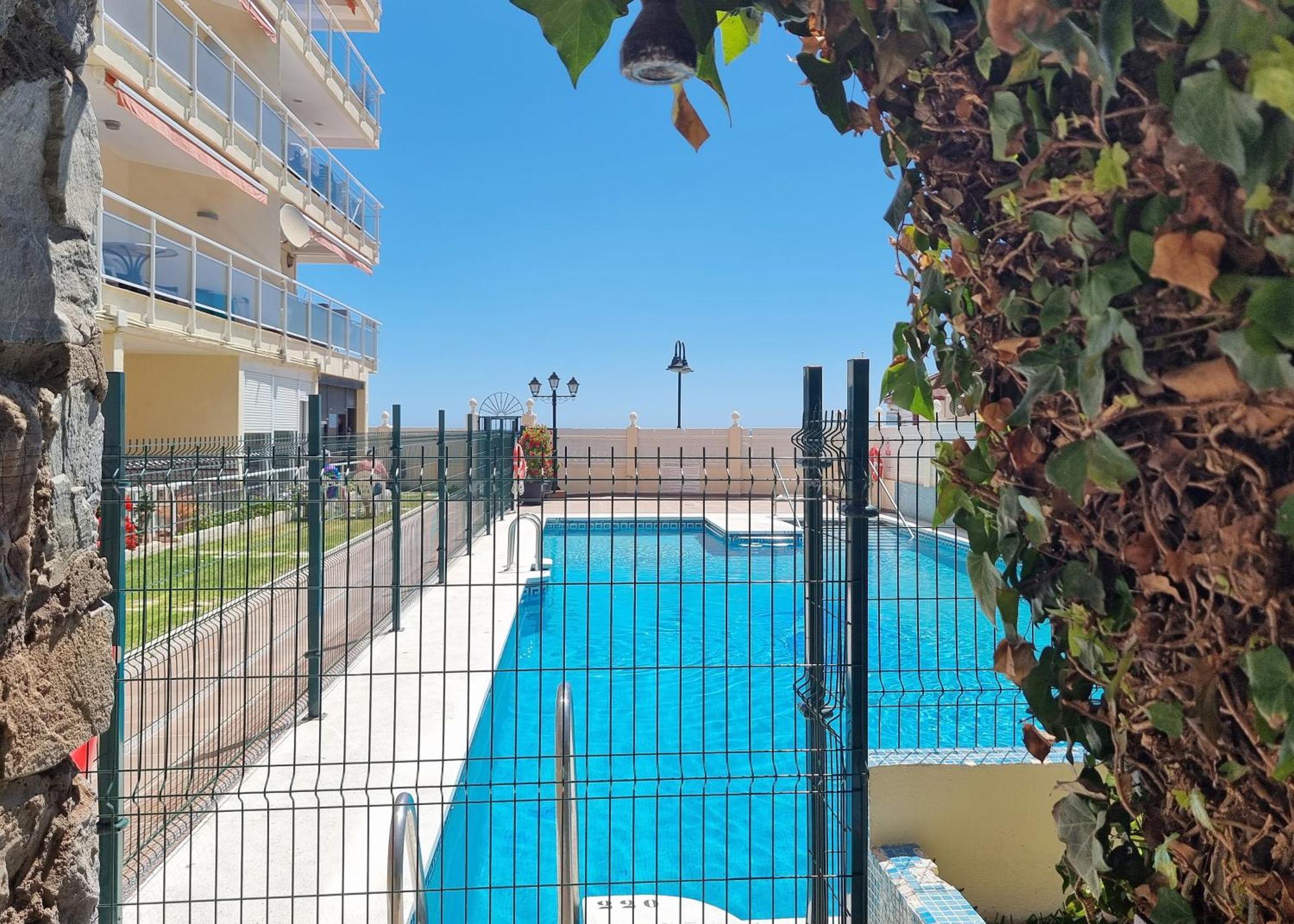 Tinoko Apartament In La Carihuela Beach トレモリノス エクステリア 写真